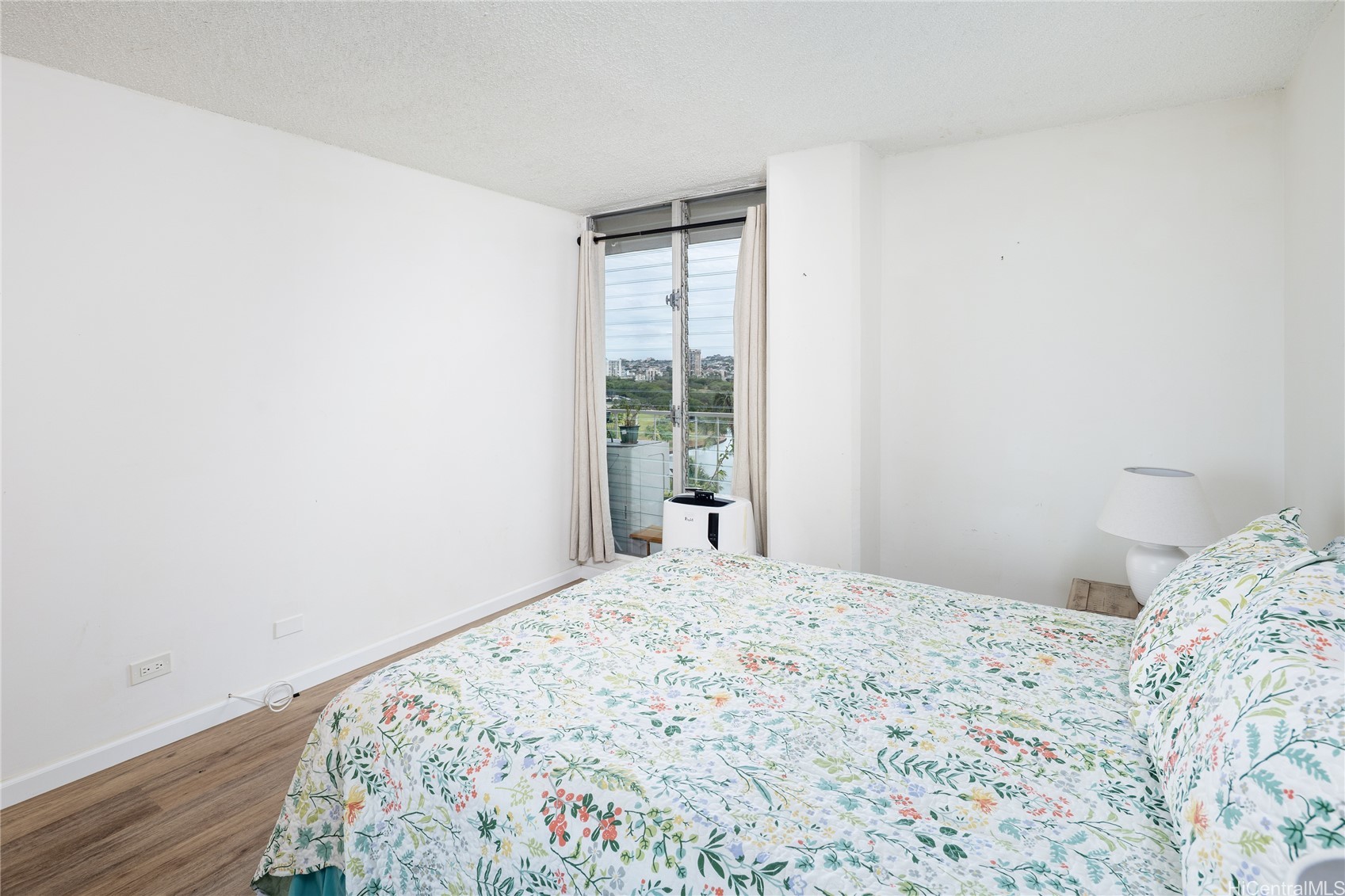 2115 Ala Wai Boulevard 1003