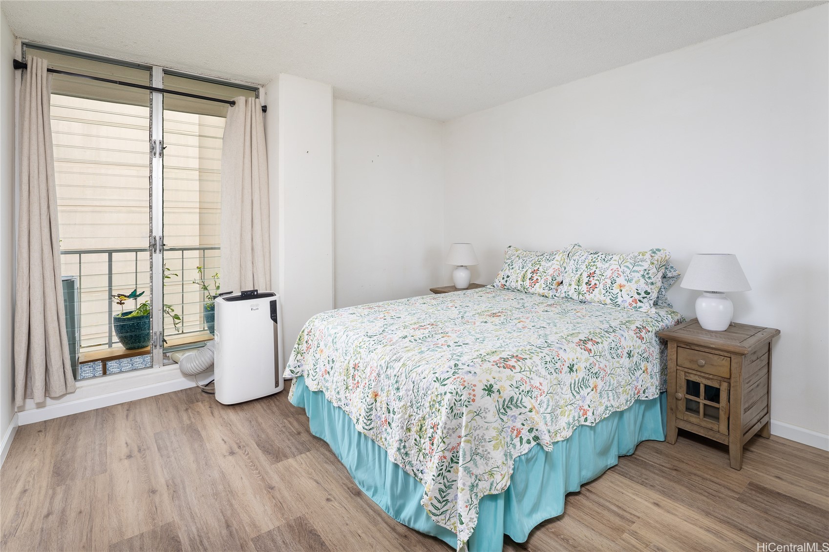 2115 Ala Wai Boulevard 1003