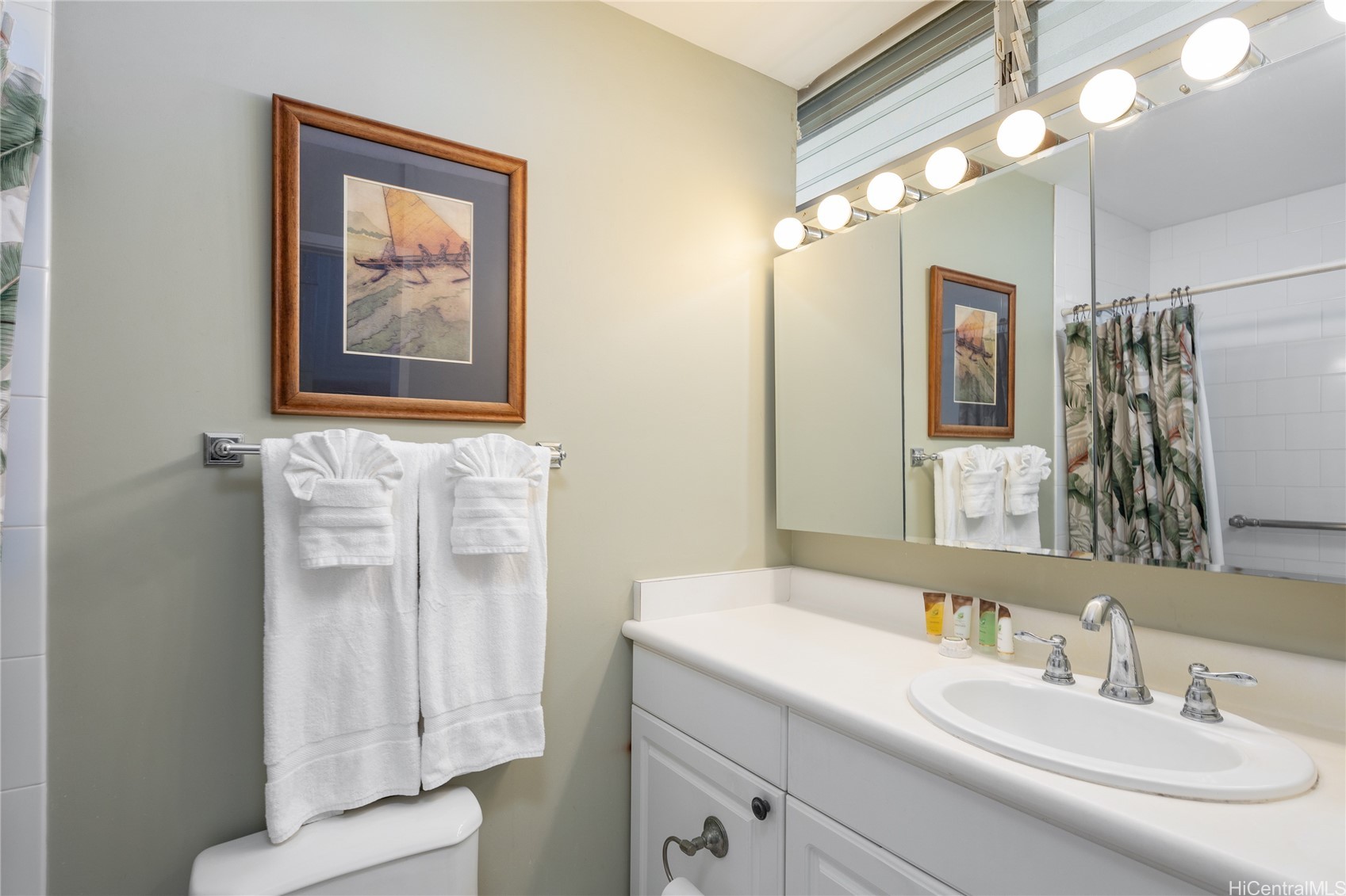 2877 Kalakaua Avenue 1106