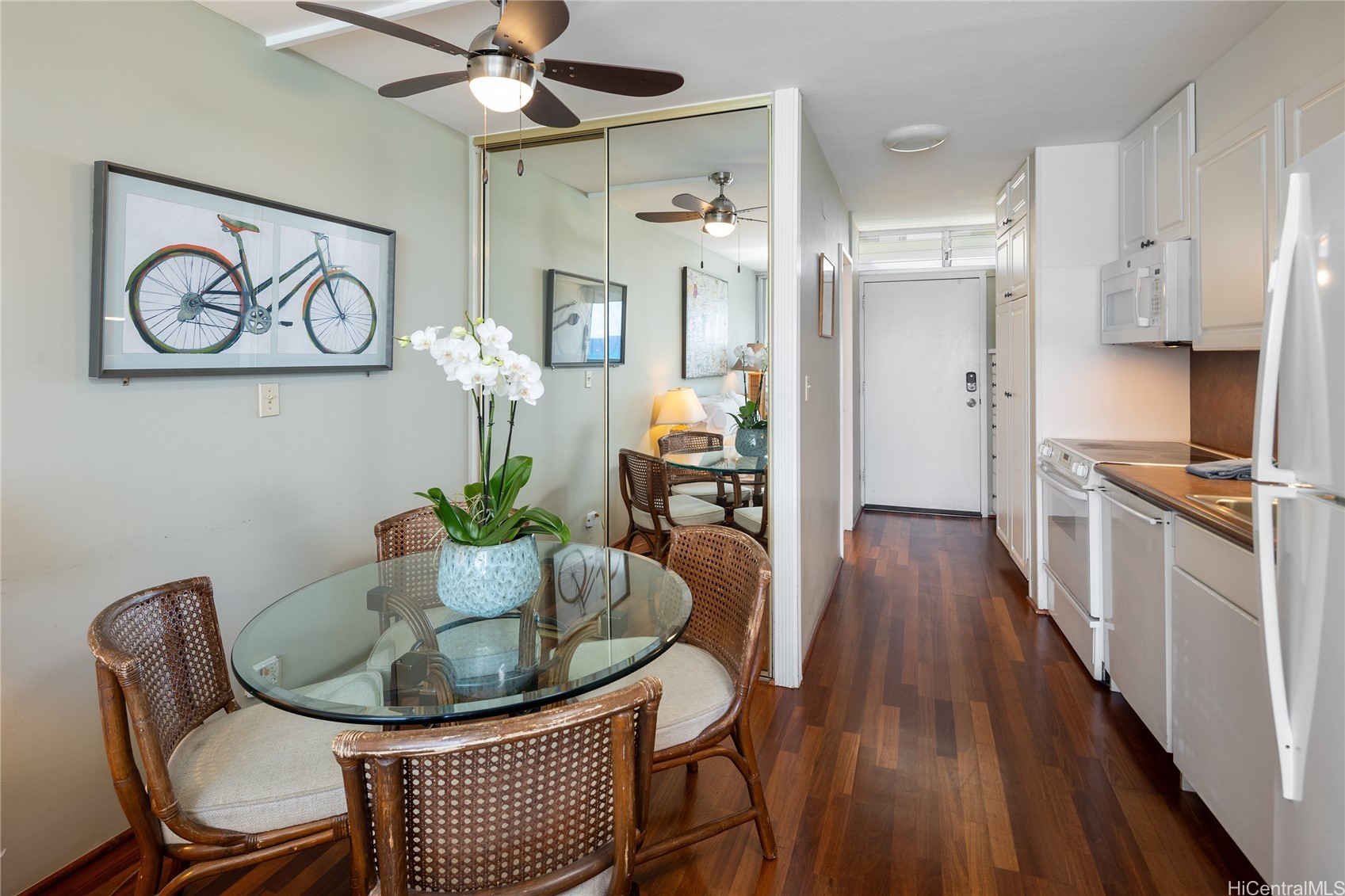 2877 Kalakaua Avenue 1106