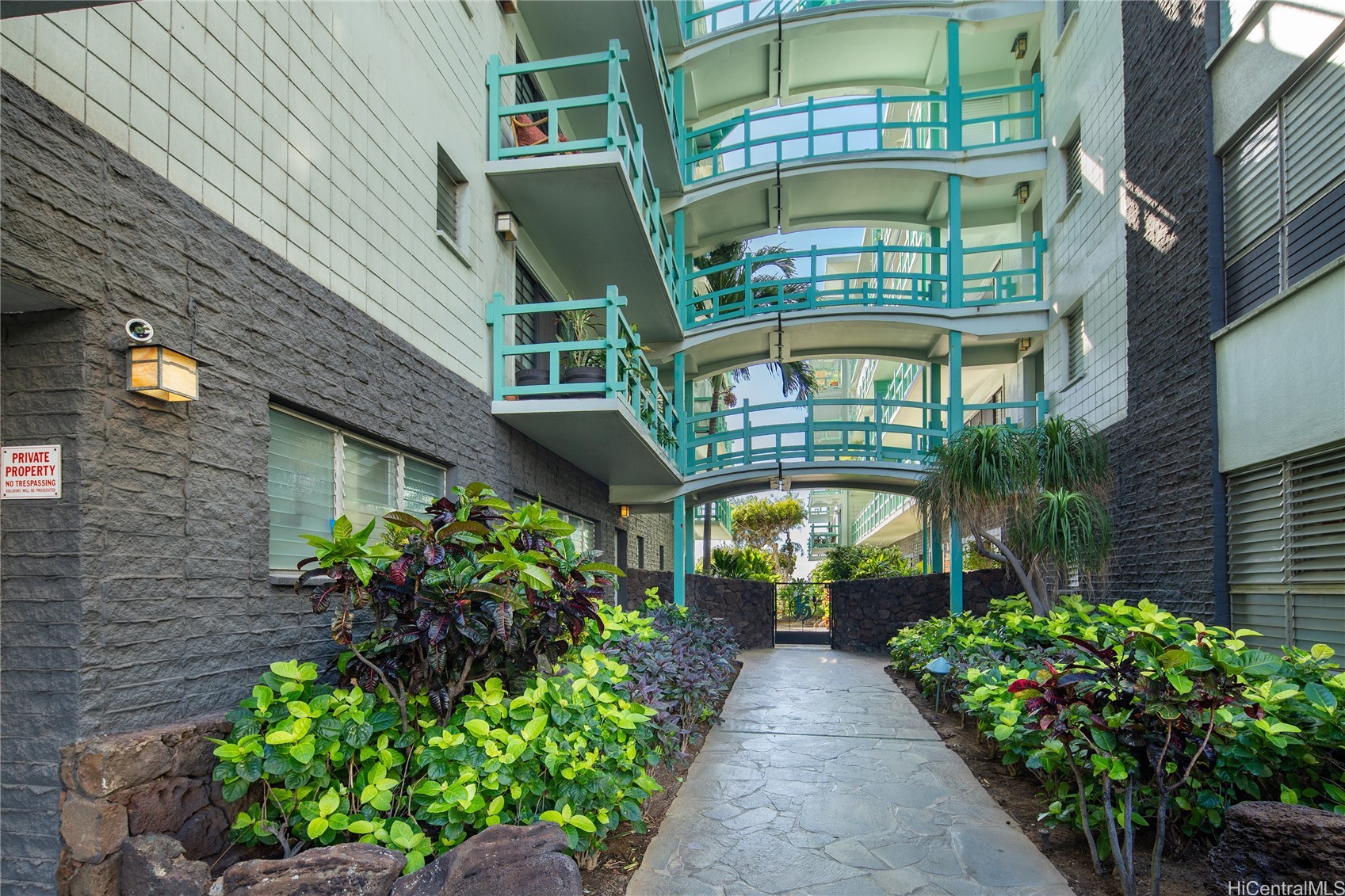 2957 Kalakaua Avenue 518