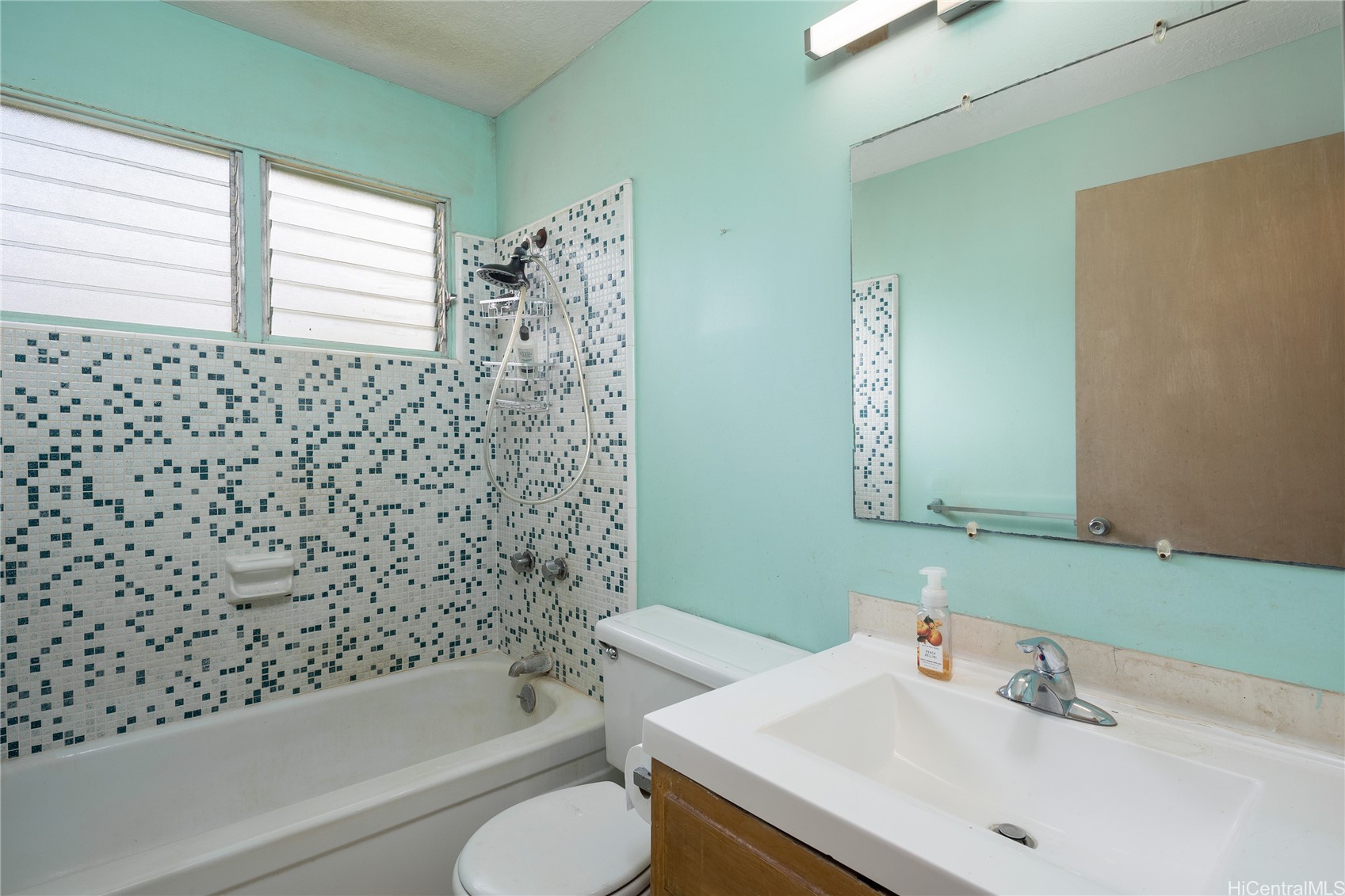 45-267 Pahikaua Street