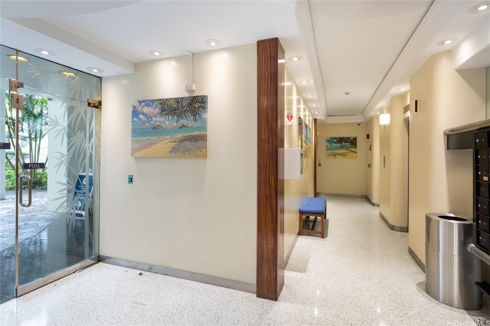 225 Queen Street 14C