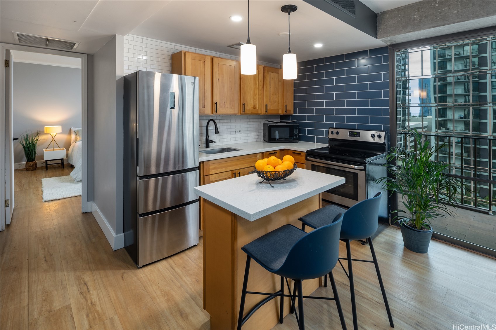 225 Queen Street 14C