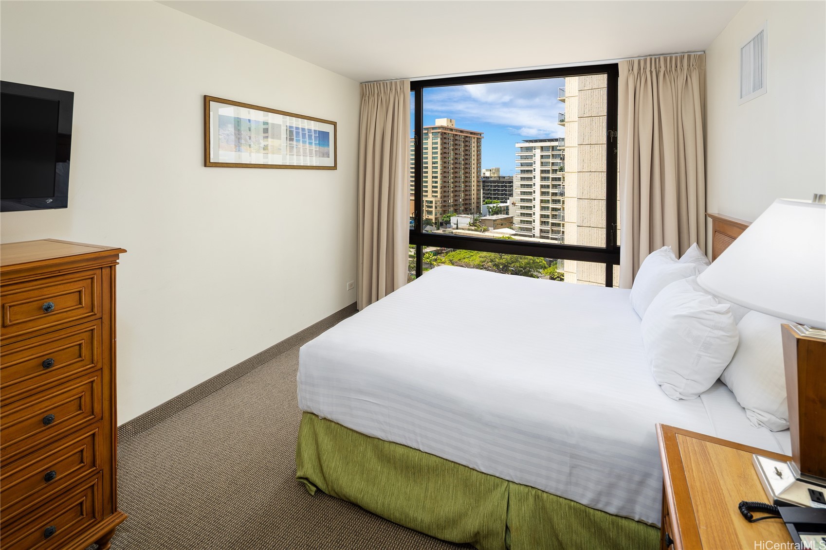 229 Paoakalani Avenue 1112