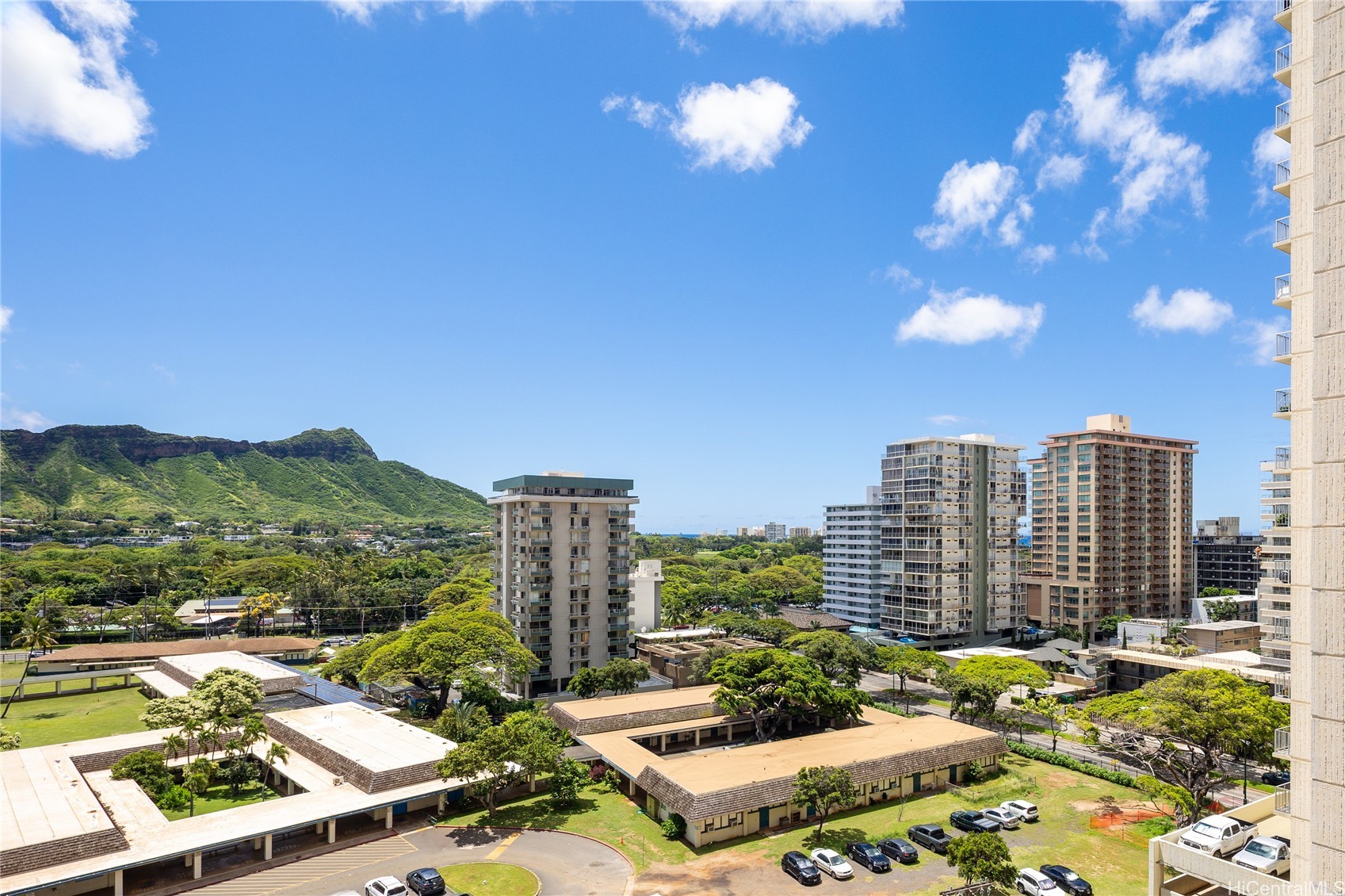 229 Paoakalani Avenue 1112