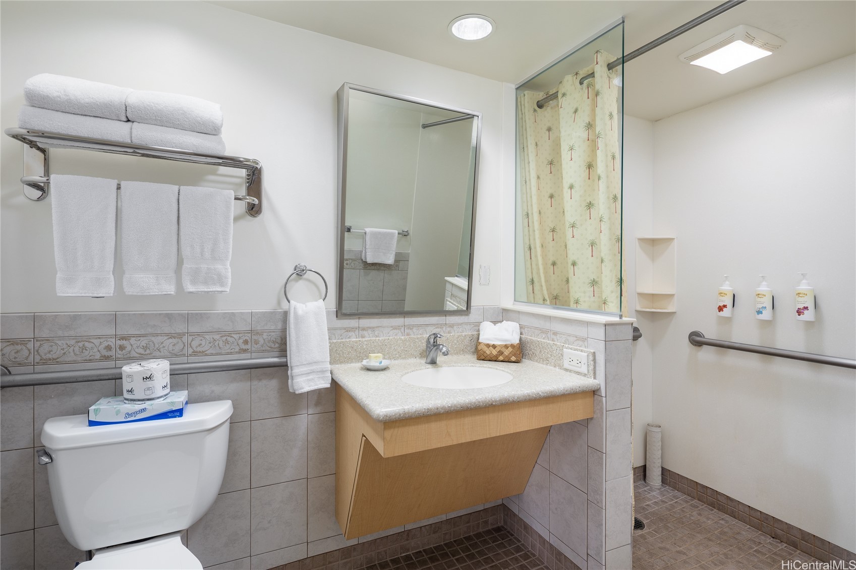 229 Paoakalani Avenue 1112