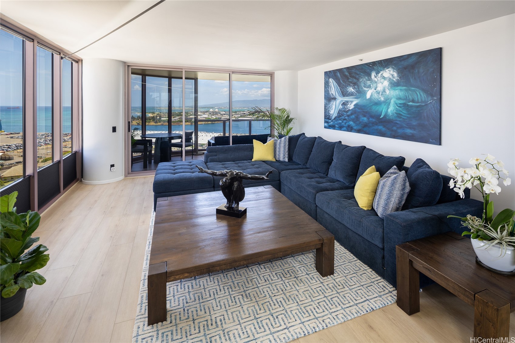 425 South Street 2401