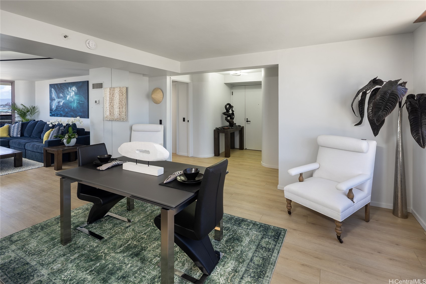 425 South Street 2401