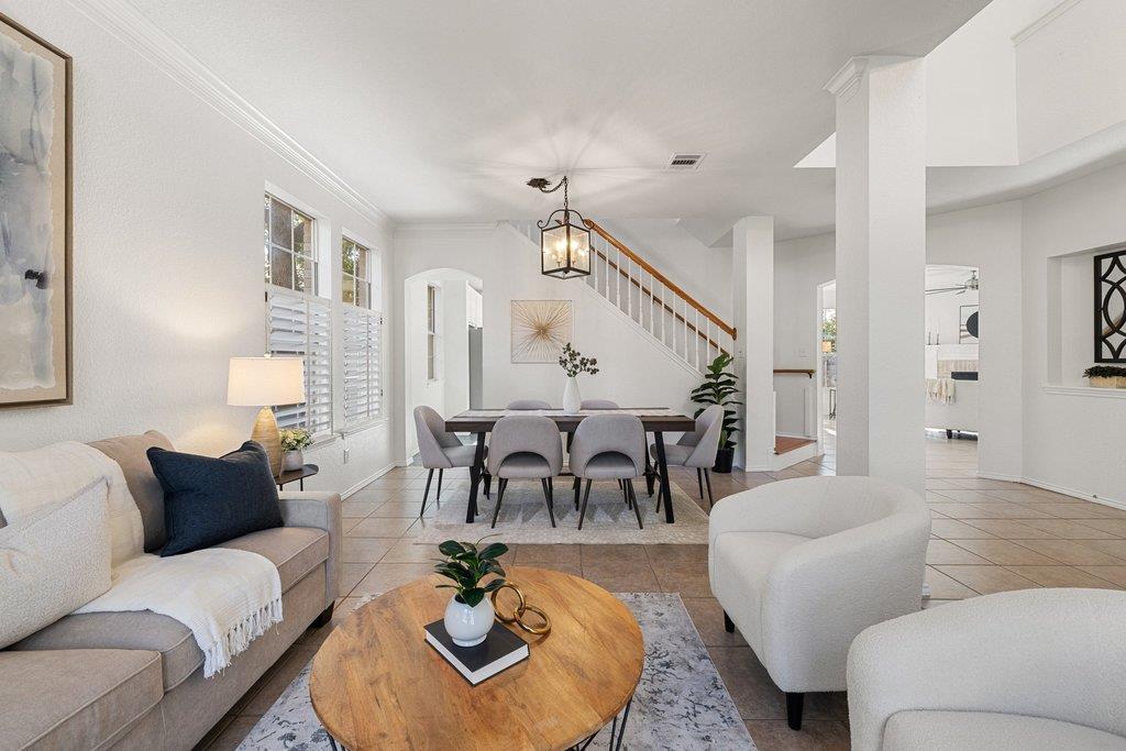 8213 Cheno Cortina TRL