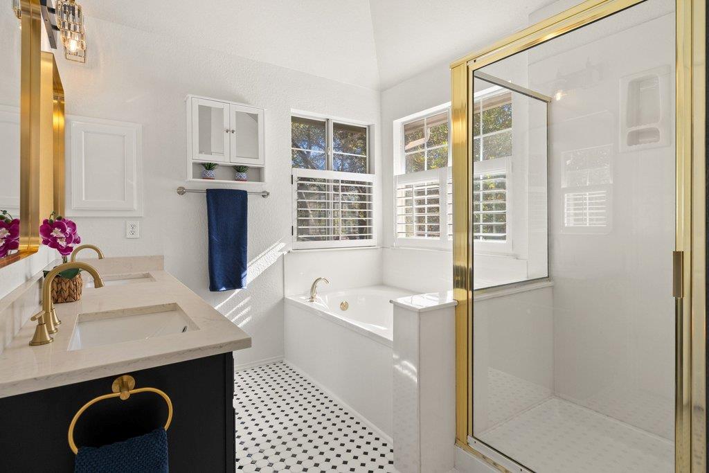 8213 Cheno Cortina TRL