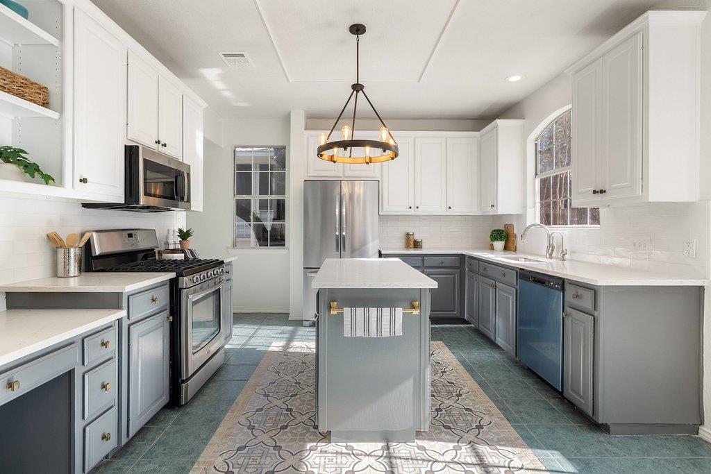 8213 Cheno Cortina TRL