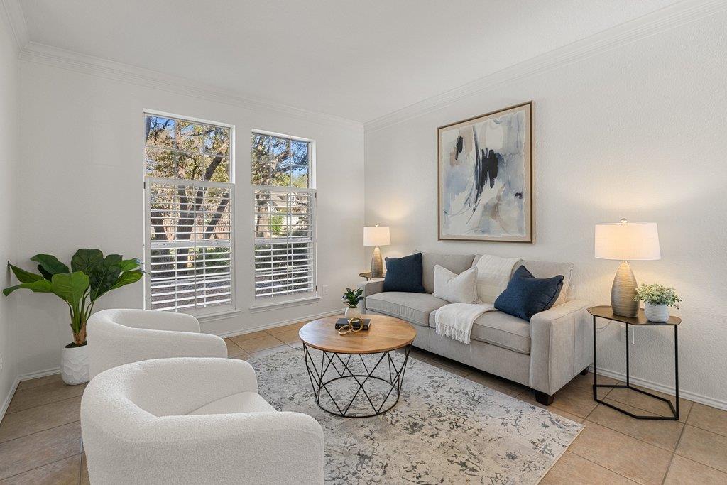 8213 Cheno Cortina TRL