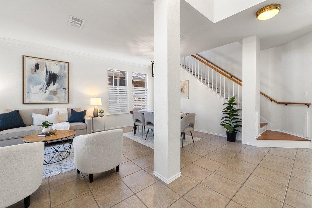 8213 Cheno Cortina TRL