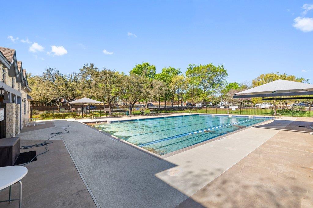 8213 Cheno Cortina TRL