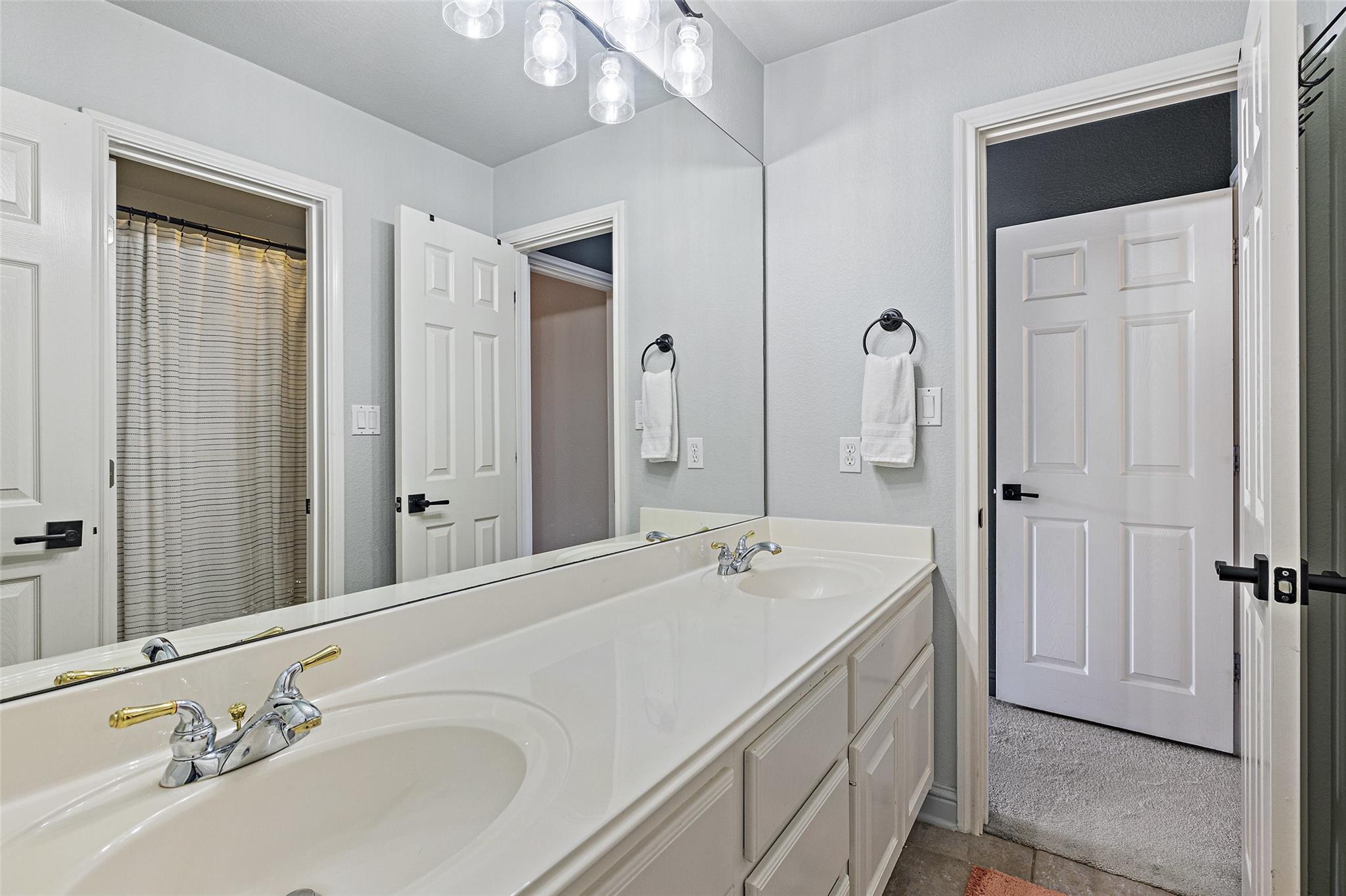270 Mallet CT