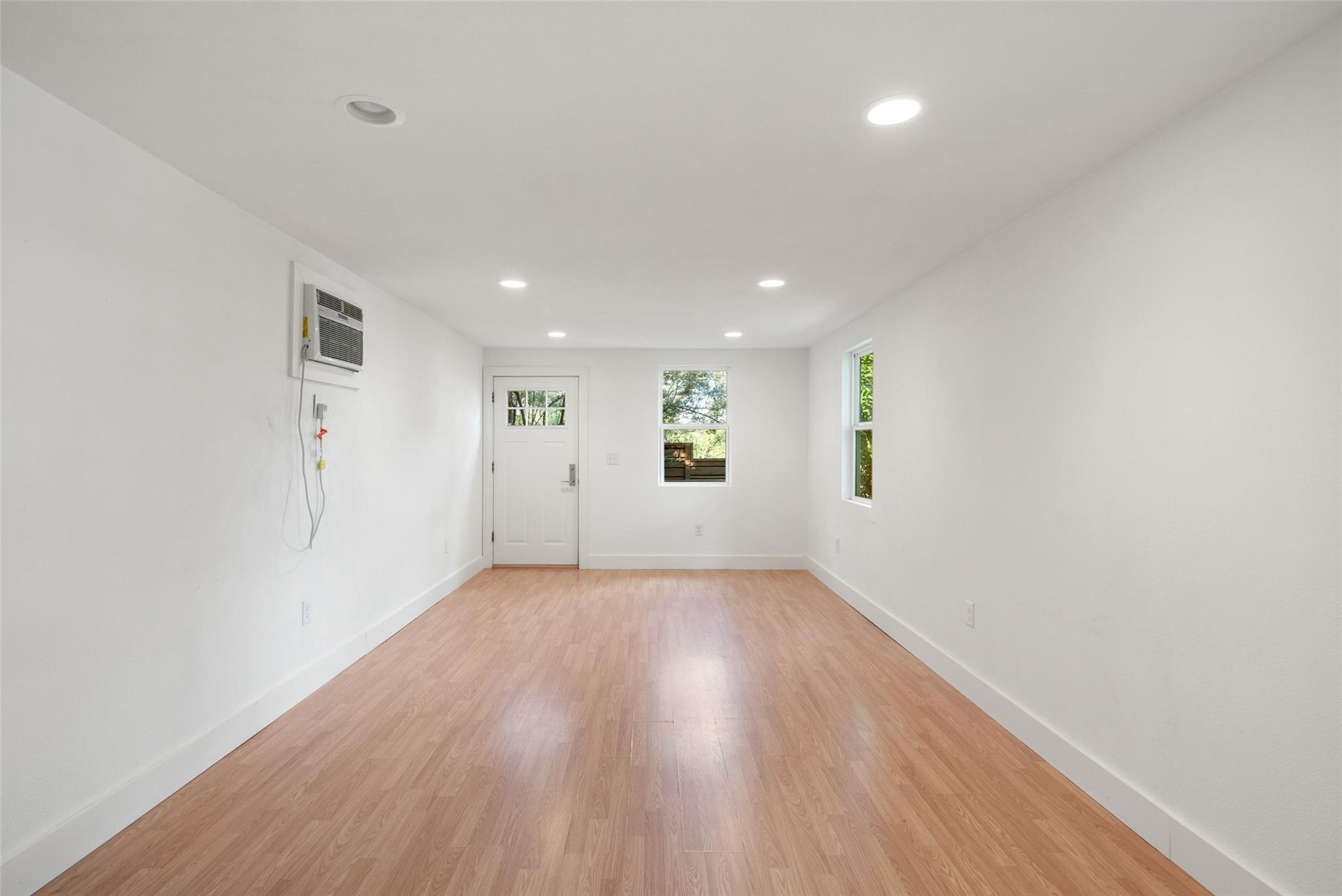 4906 Balcones DR