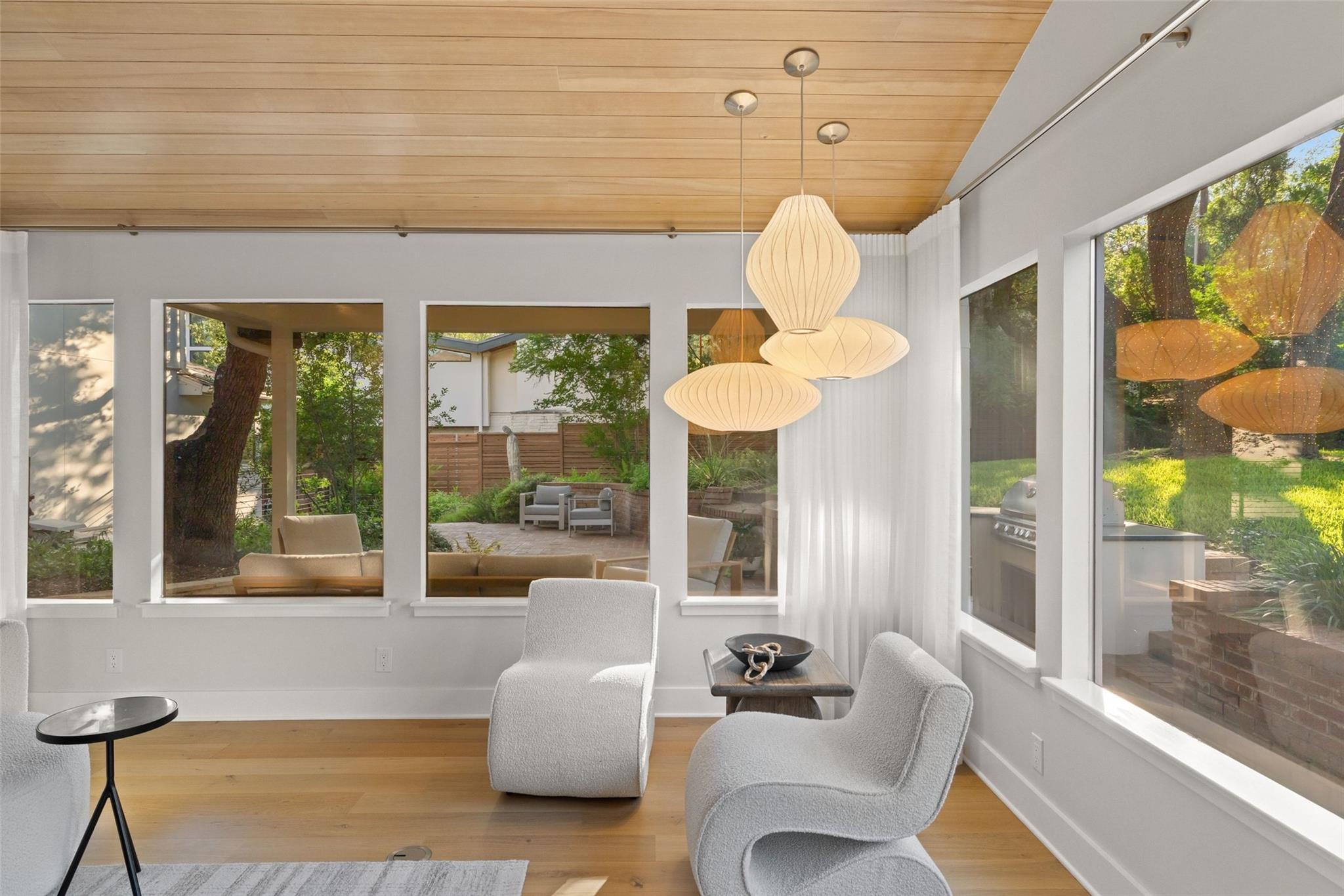 4906 Balcones DR