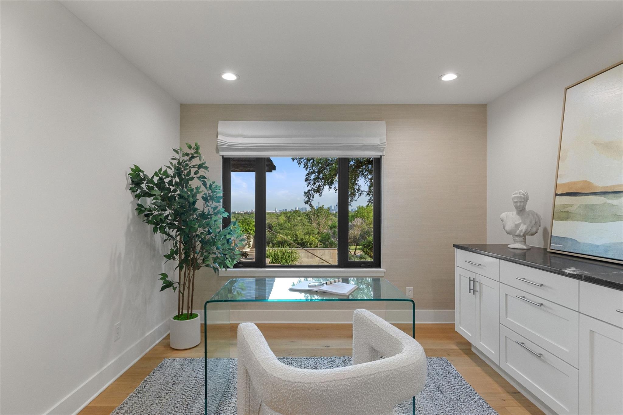 4906 Balcones DR
