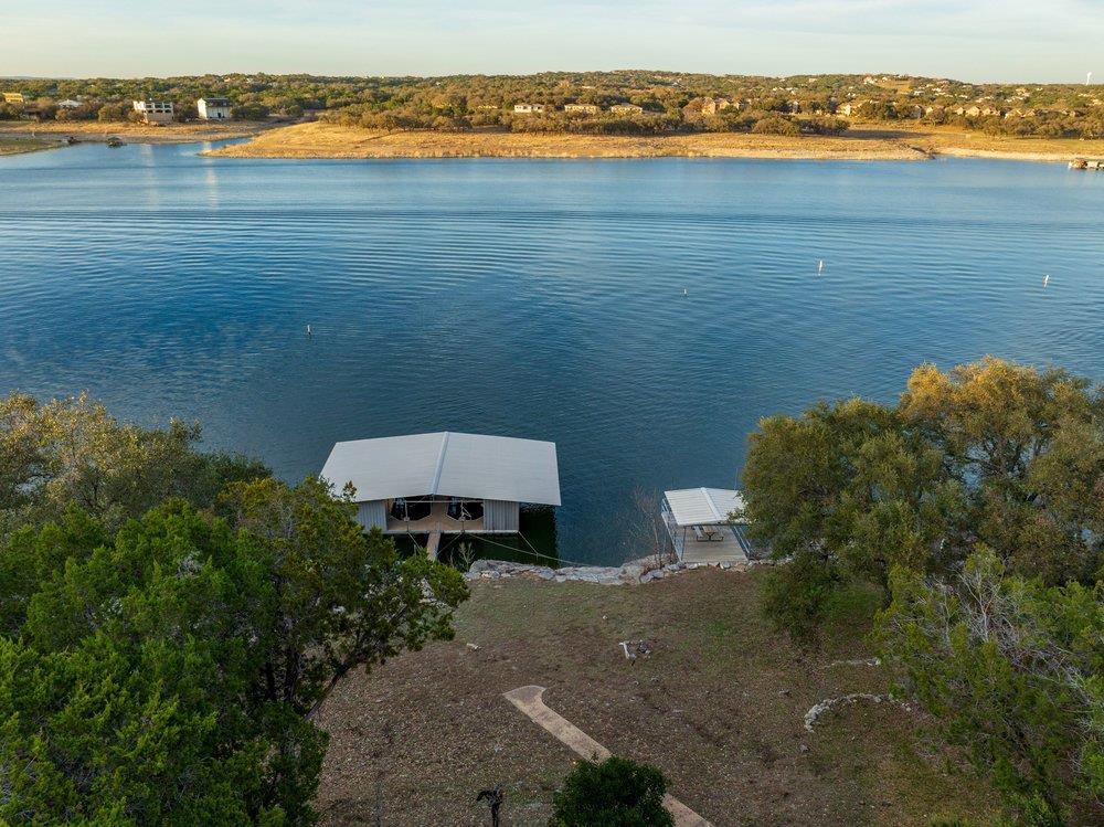 21008 W Lakeshore DR