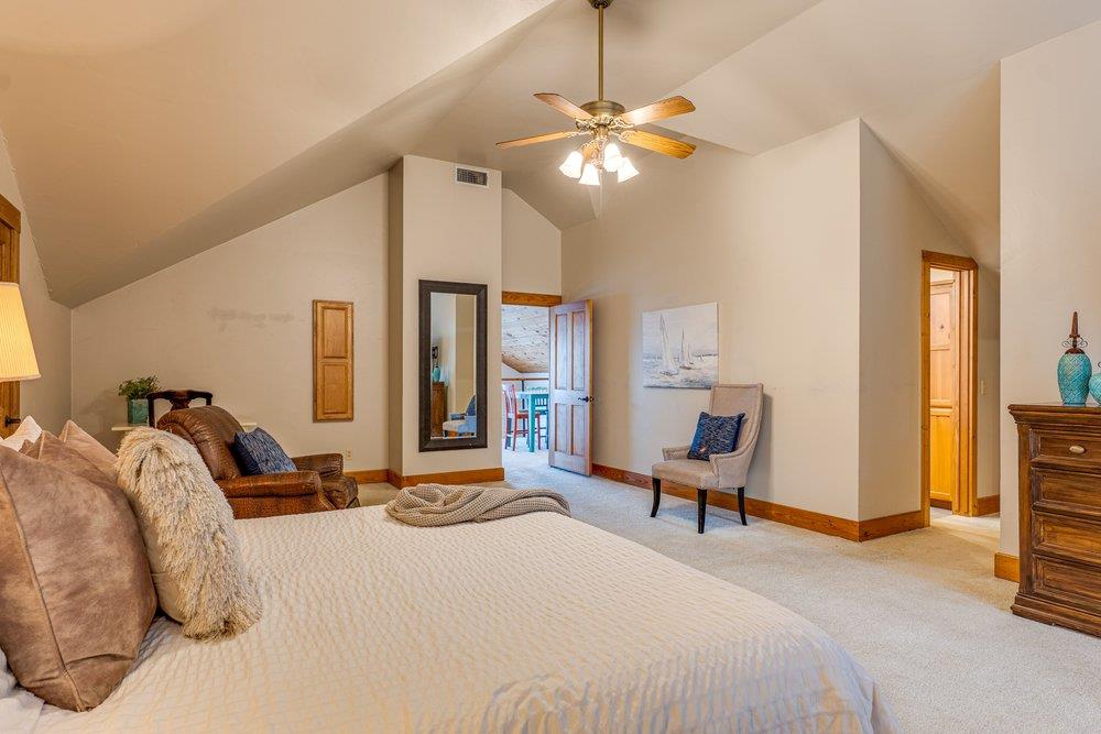 21008 W Lakeshore DR