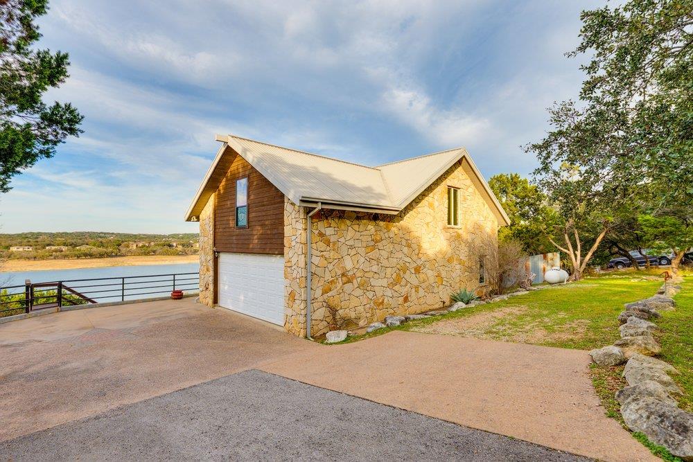 21008 W Lakeshore DR