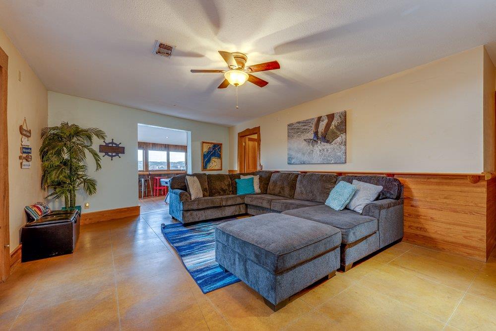 21008 W Lakeshore DR