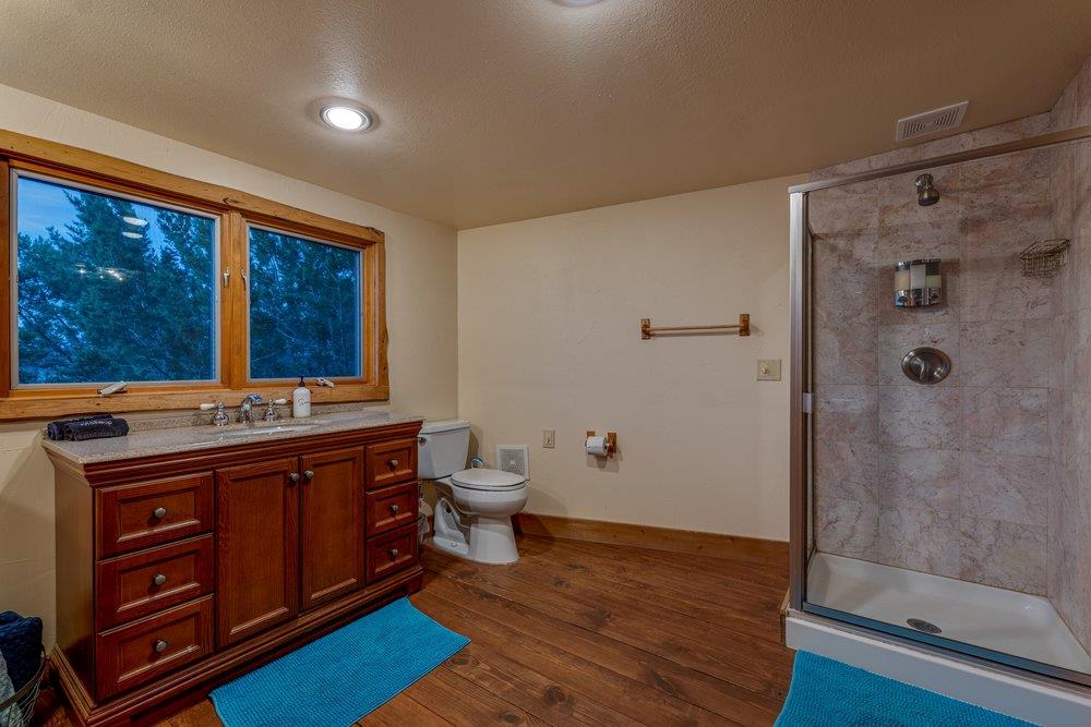 21008 W Lakeshore DR