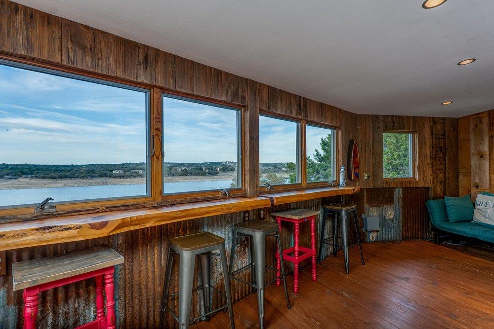 21008 W Lakeshore DR