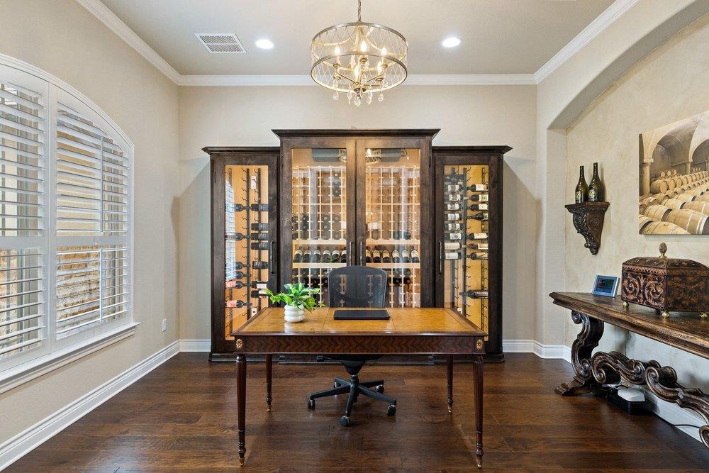 1177 Bluff Woods DR