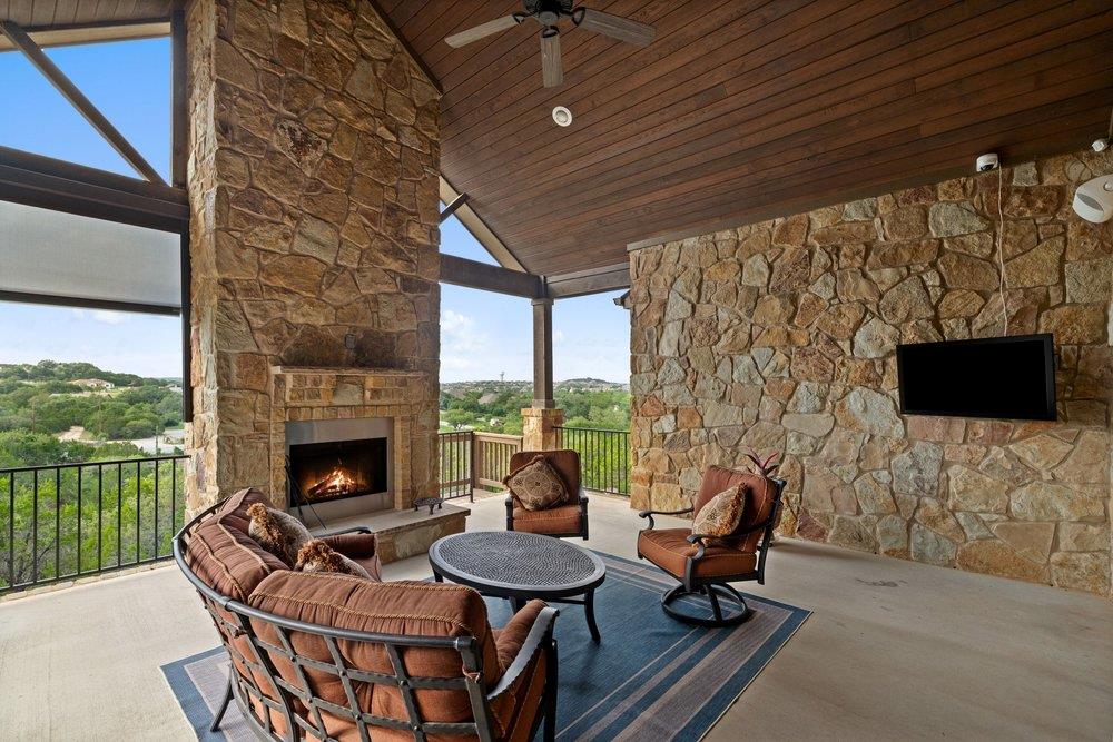 1177 Bluff Woods DR