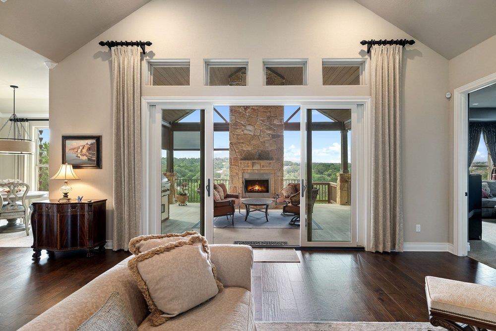1177 Bluff Woods DR
