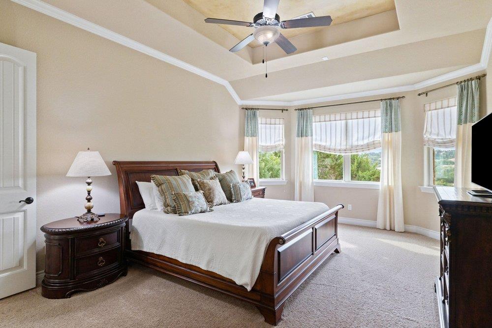 1177 Bluff Woods DR