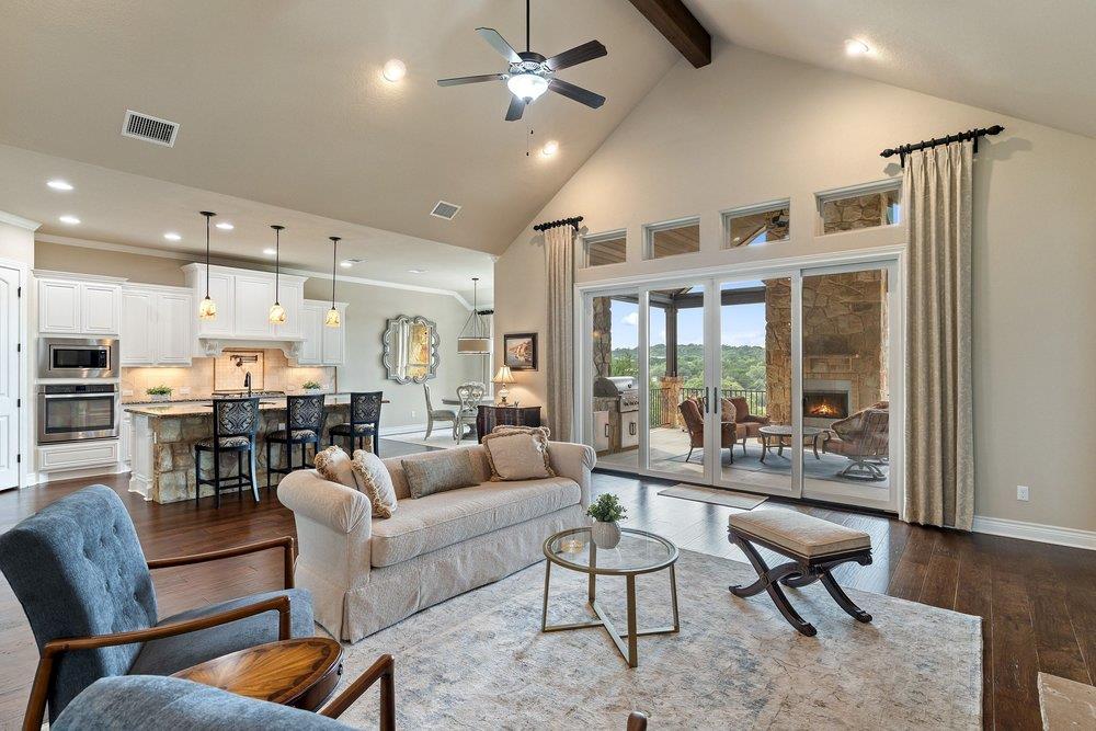 1177 Bluff Woods DR
