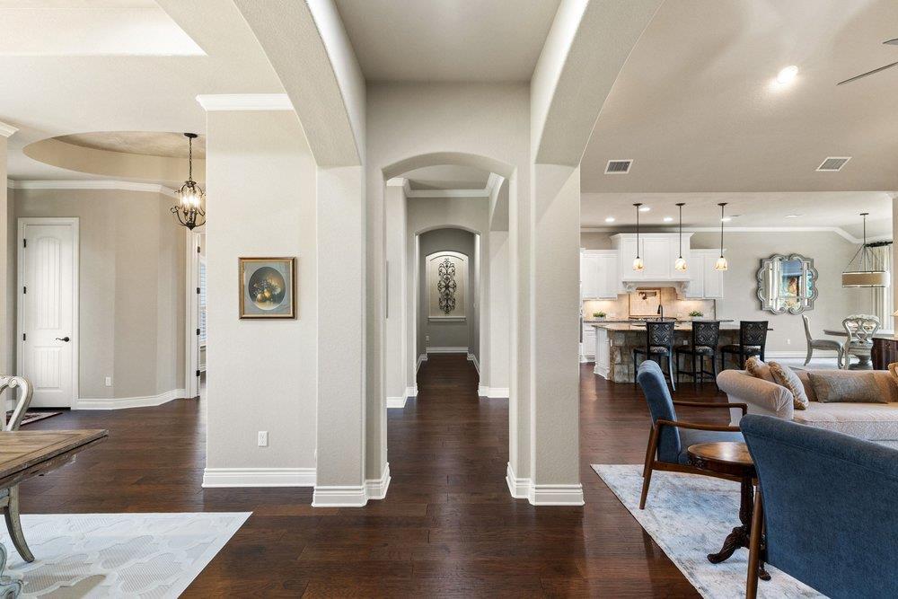 1177 Bluff Woods DR