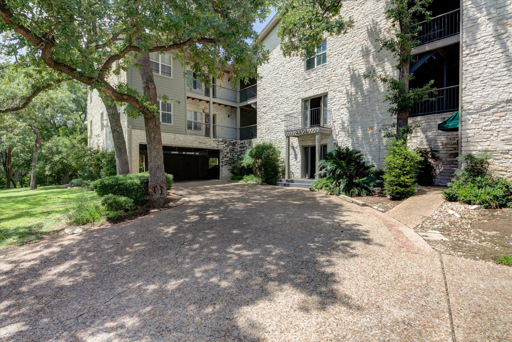 2508 Enfield RD # 12