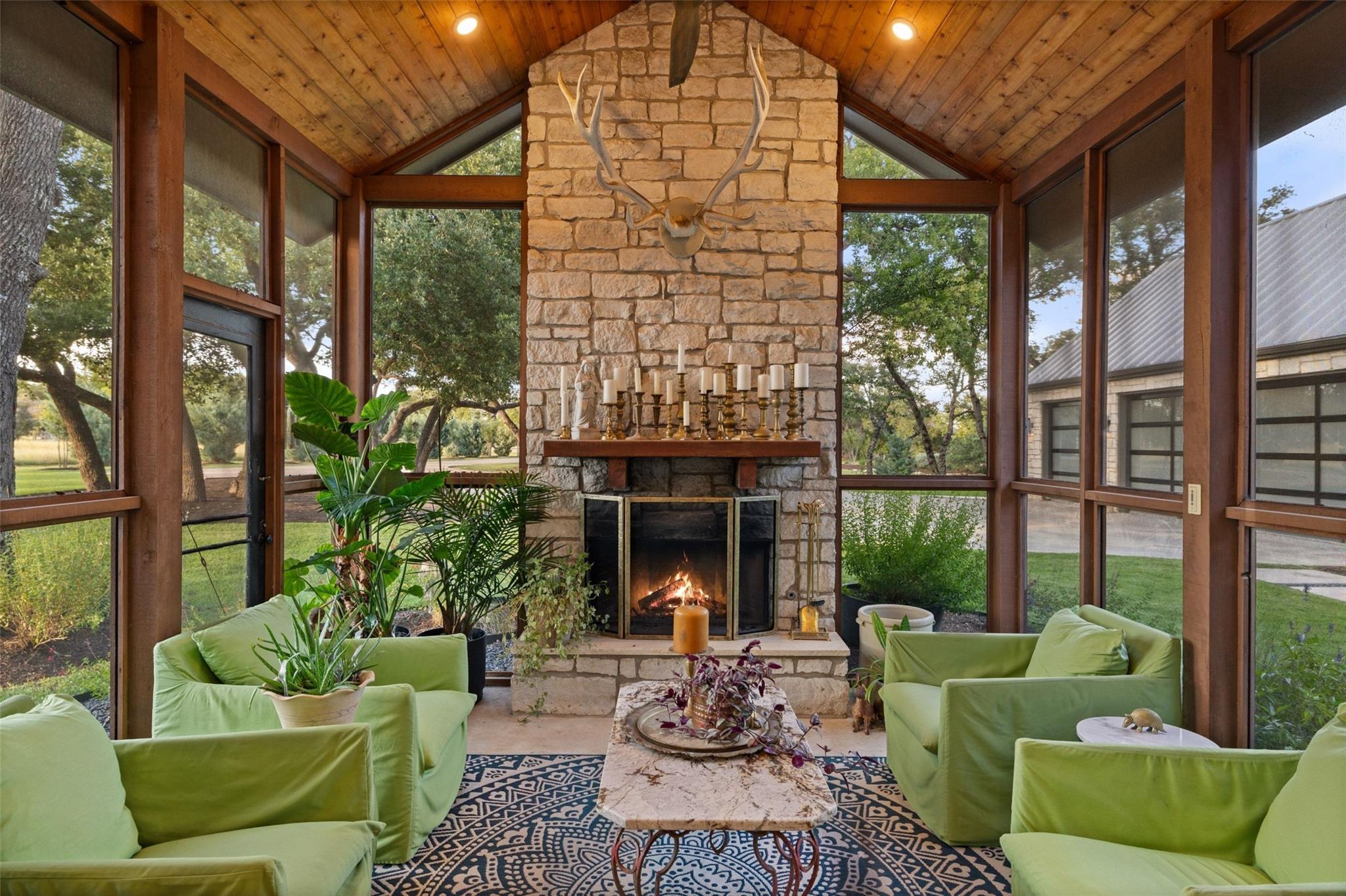 599 Dario DR