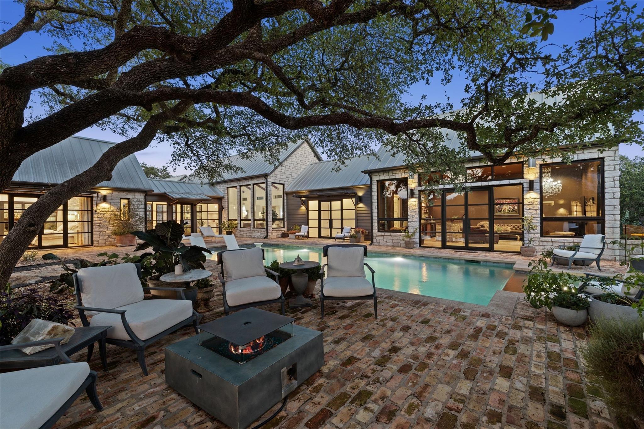 599 Dario DR