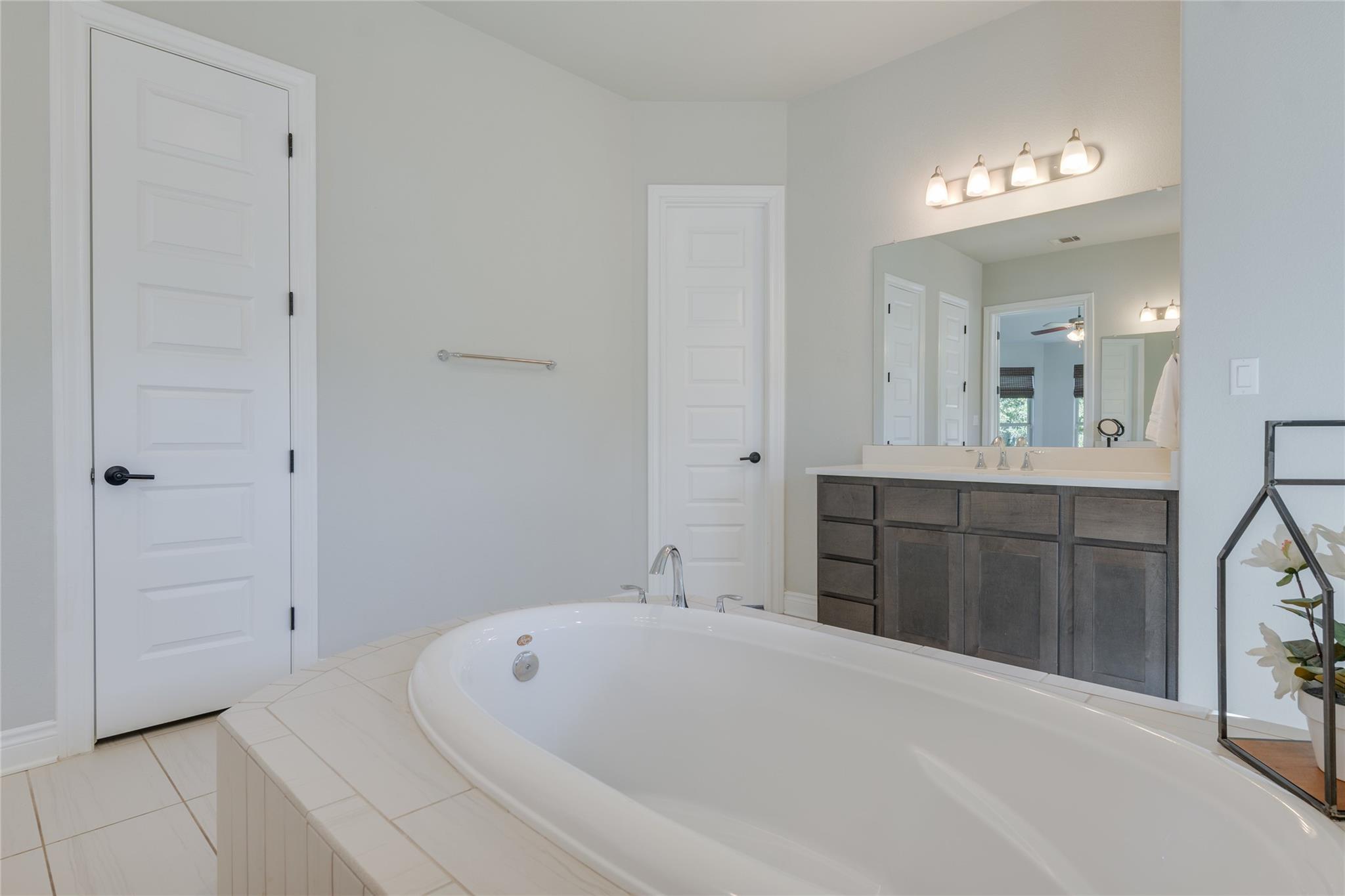 1089 Blue Ridge DR