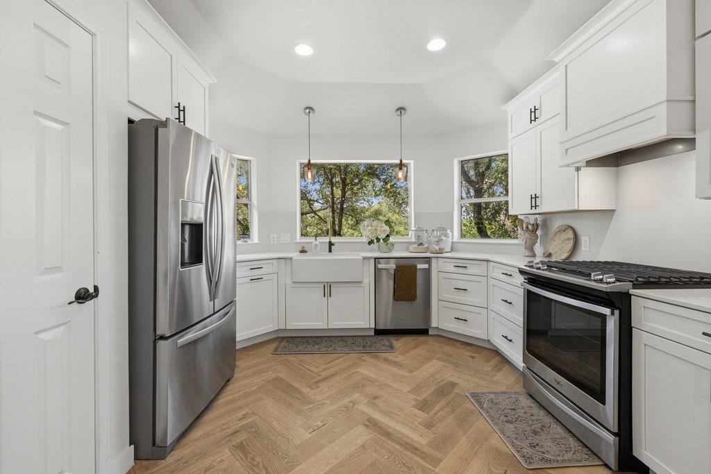 4253 Canyon Glen CIR