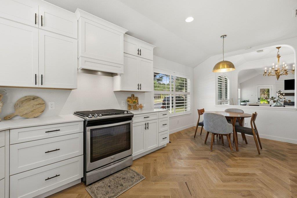 4253 Canyon Glen CIR
