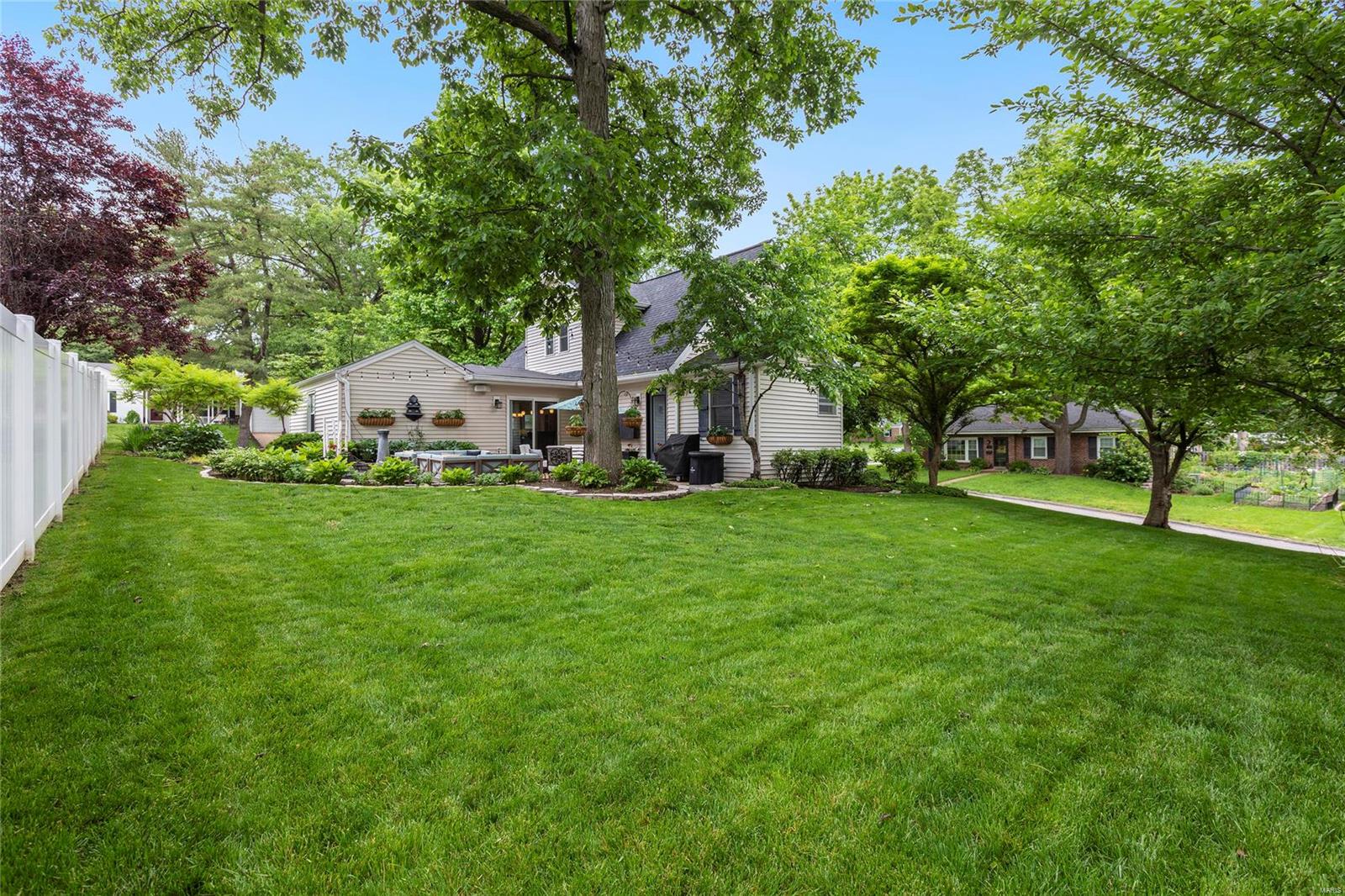 816 Yosemite Drive