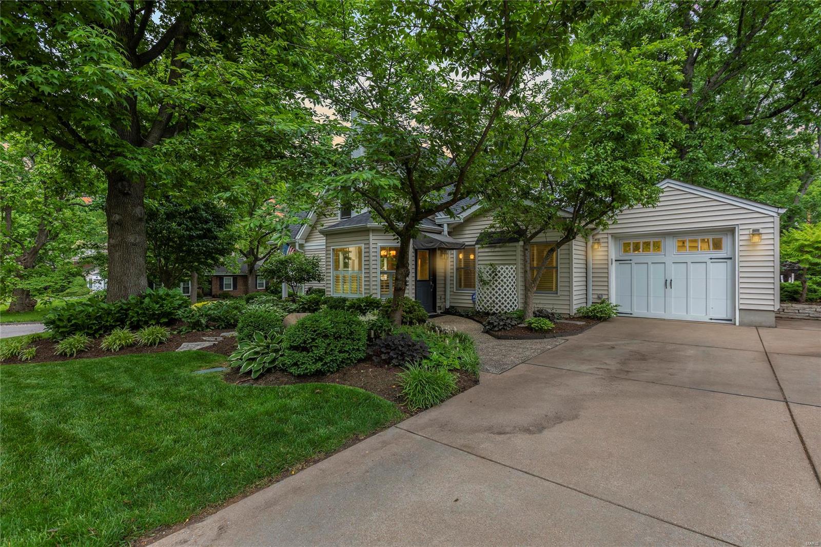 816 Yosemite Drive