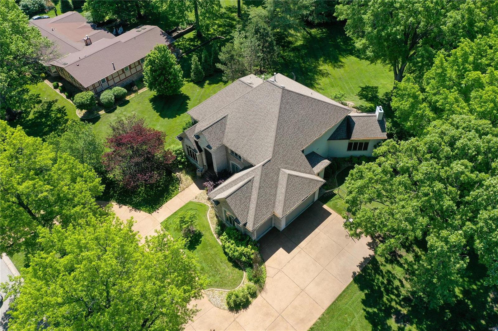 22 N Walling Drive
