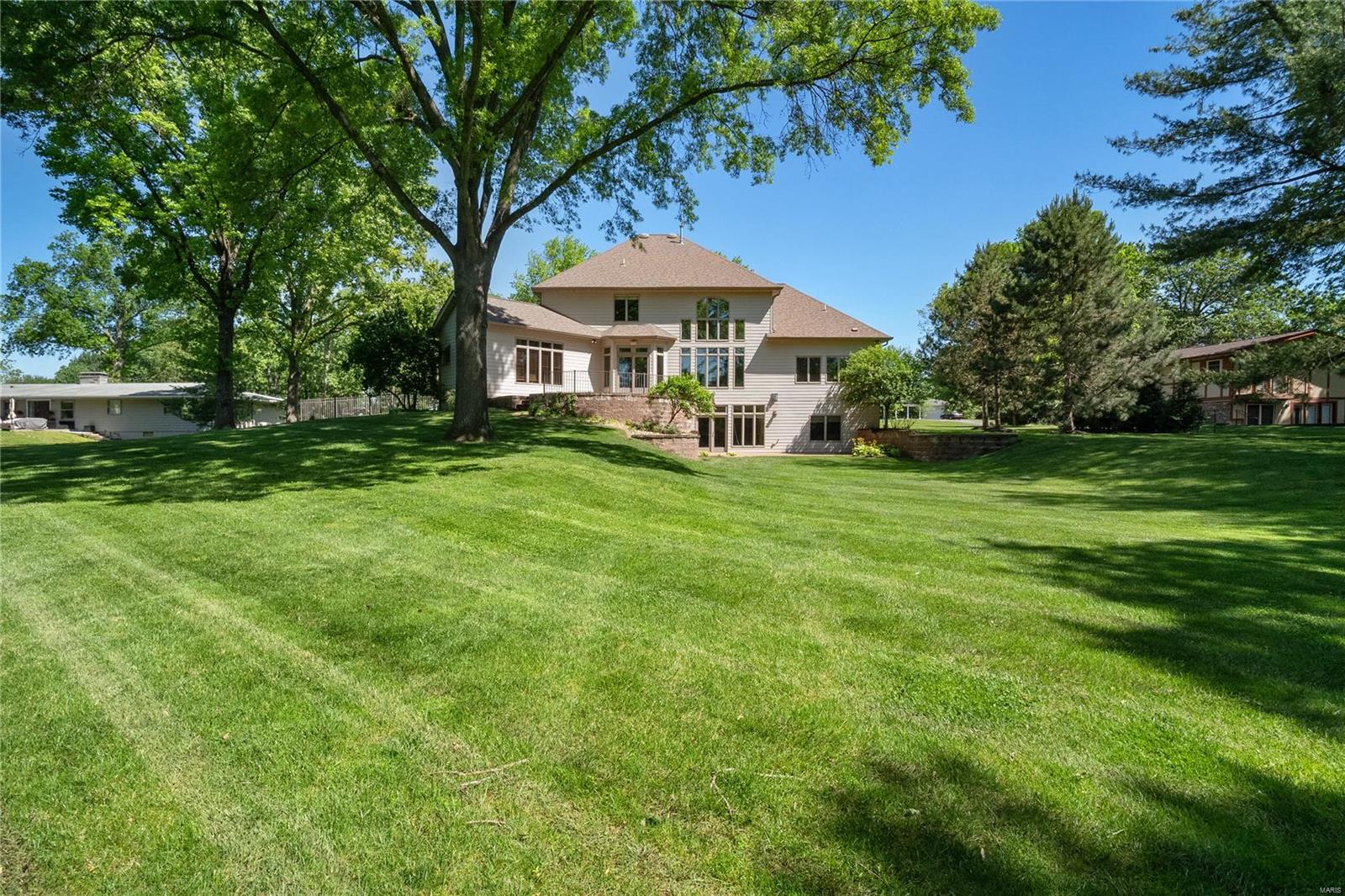 22 N Walling Drive