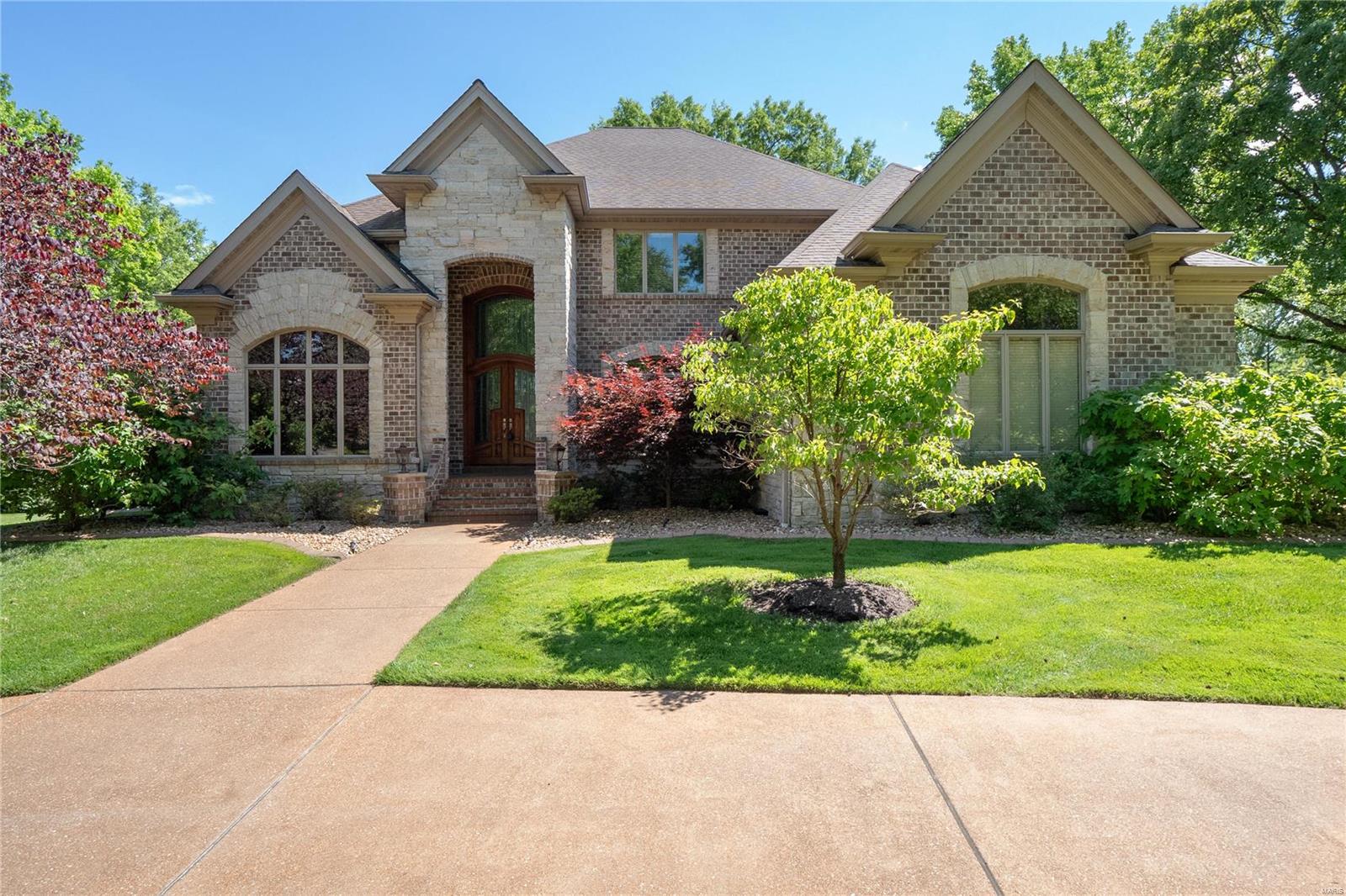 22 N Walling Drive