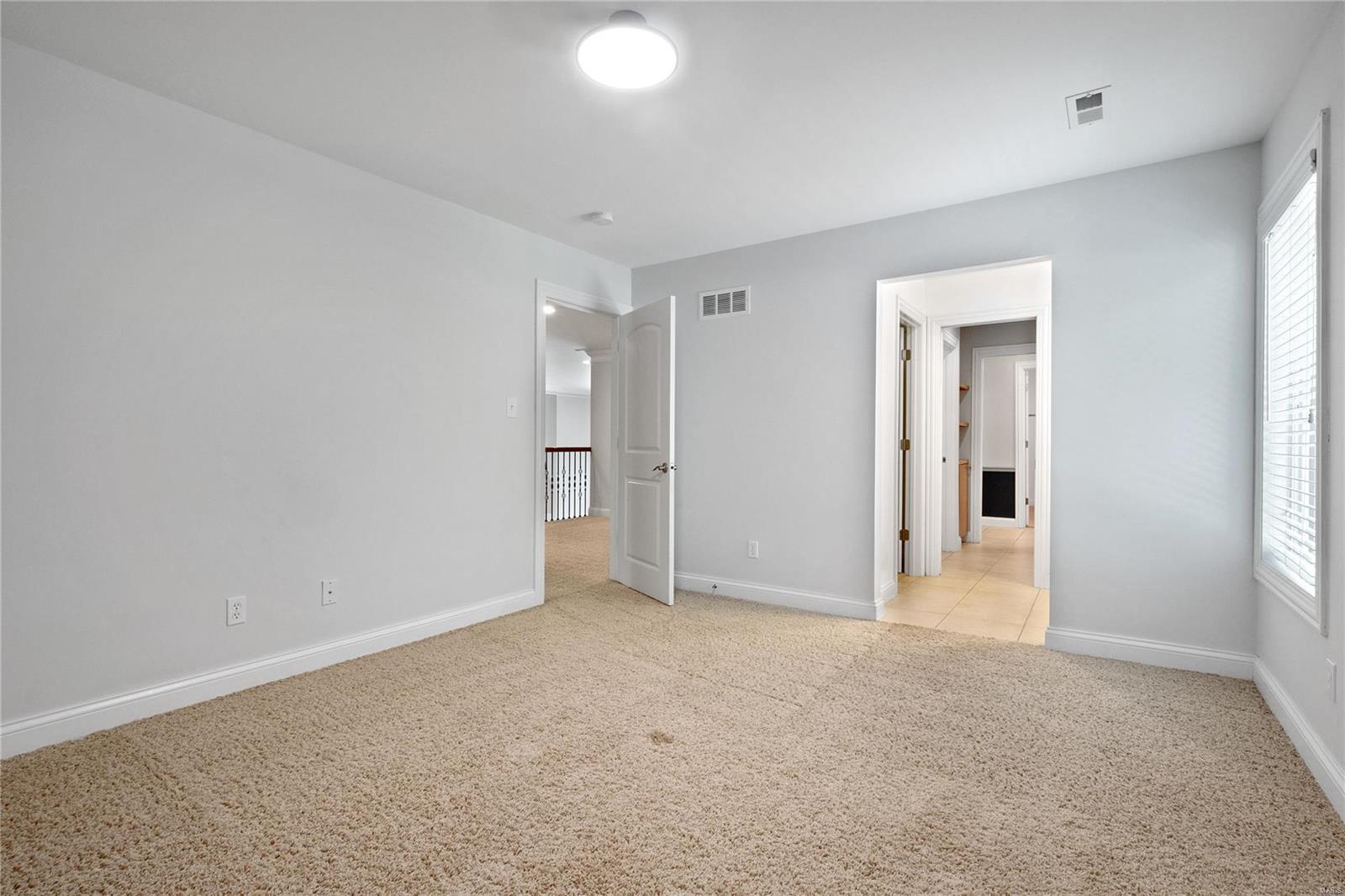 22 N Walling Drive