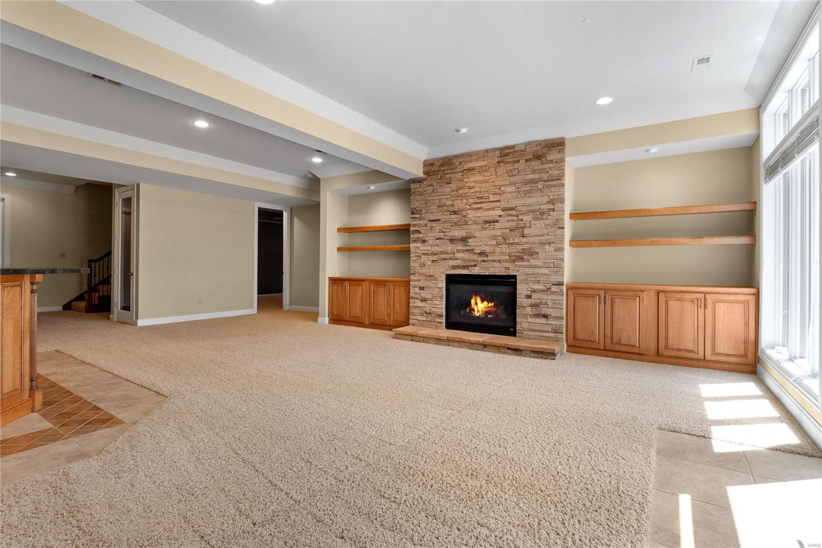 22 N Walling Drive