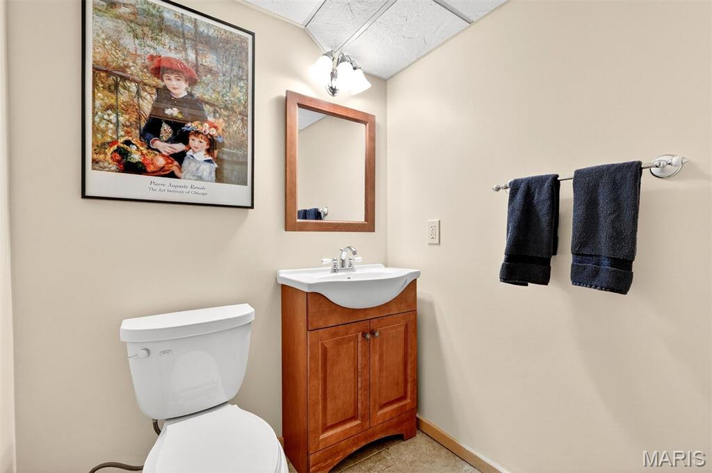 1652 Mason Knoll Road