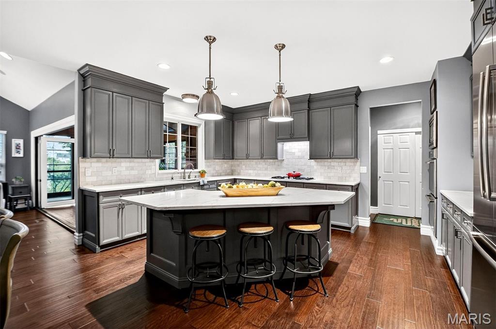 9225 Caddyshack Circle